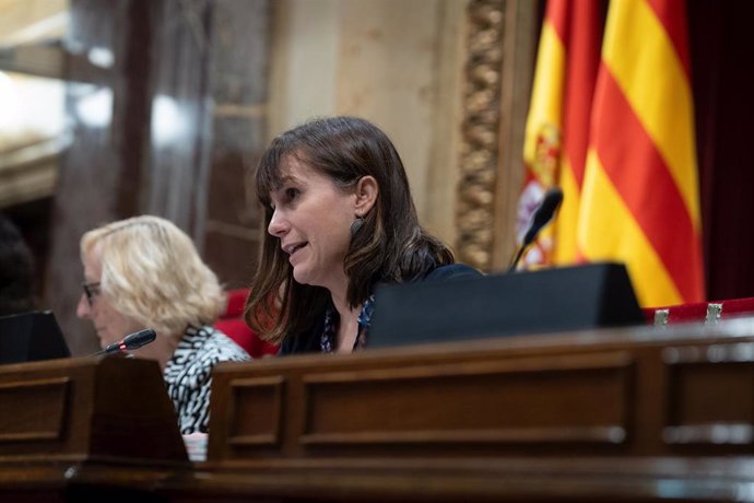 Archivo - La ex secretaria segunda de la Mesa del Parlament, Aurora Madaula 