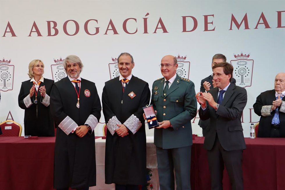 El ICAM premia la trayectoria de 400 profesionales de la abogacía