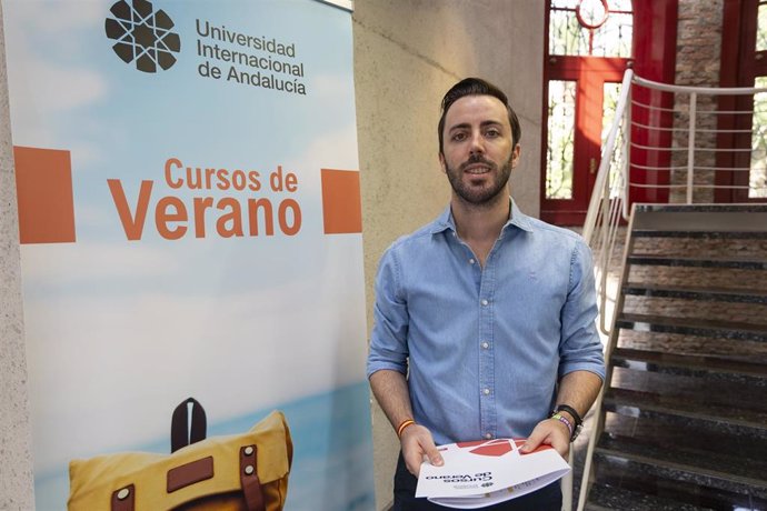 El alumno del curso de verano de la Universidad Internacional de Andalucía (UNIA) Sergio Ruiz Viruel, maestro de Educación Primaria en un colegio público andaluz