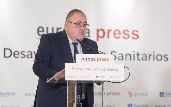 Archivo - El consejero de Sanidad de la Junta de Castilla y León, Alejandro Vázquez Ramos, interviene durante un desayuno socio-sanitario de Europa Press, en el Hotel Hyatt Regency, a 4 de noviembre de 2022, en Madrid (España).