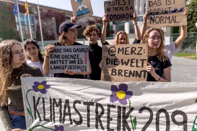 Miembros de 'Fridays for Future Germany' durante una acción reivindicativa. 