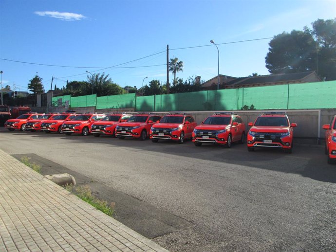 Archivo - Vehicles del Consorci de Bombers (arxiu)