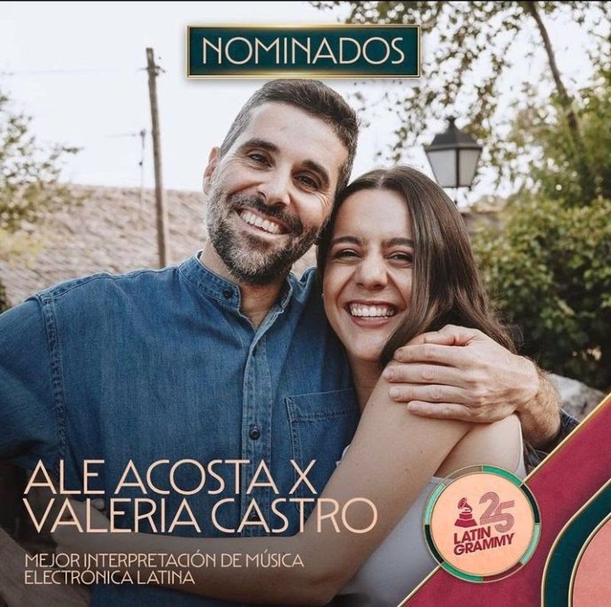 El productor canario Ale Acosta y la cantautora canaria Valeria Castro