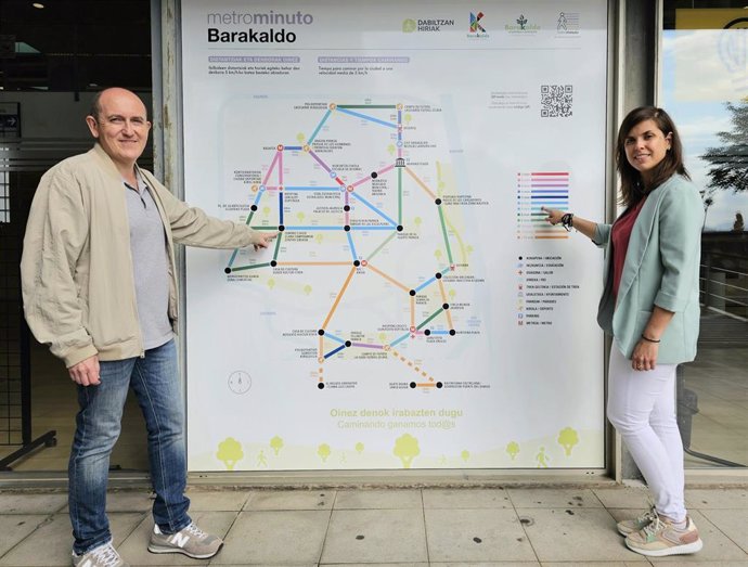 Carlos Fernández y Alba Delgado presentan 'Metrominuto'