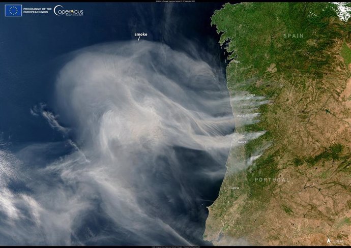 Copernicus elige como imagen del día una imagen de los incendios de Portugal, donde ya han ardido más de 10.000 ha.