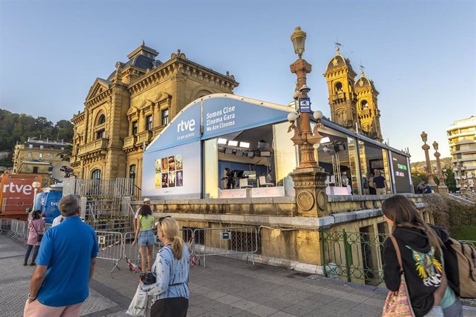 Archivo - Carpa RTVE en el Festival de San Sebastián.