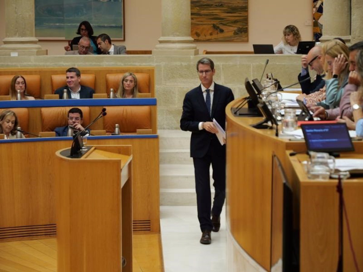 El PP aprueba en el Parlamento un pacto frente a la financiación catalana mientras la oposición afea falta de lealtad