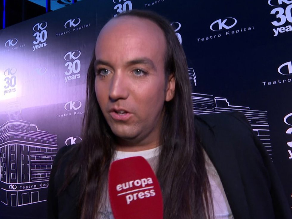 Aless Gibaja en el concierto íntimo de Pablo López en el teatro Kapital para celebrar su 30 aniversario