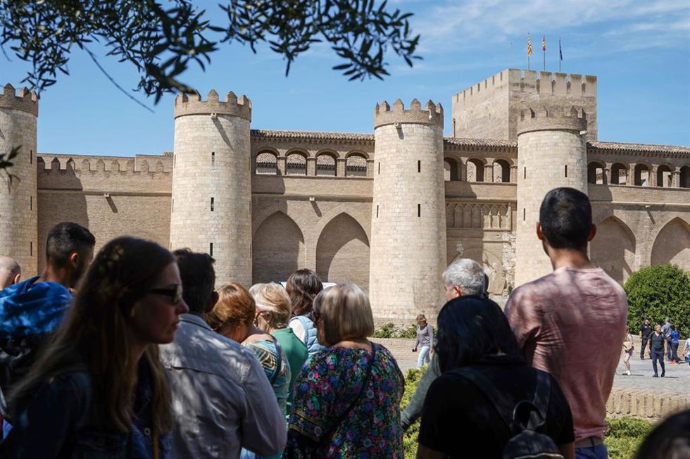 Exterior del Palacio de la Aljafería de Zaragoza, sede de las Cortes de Aragón.
