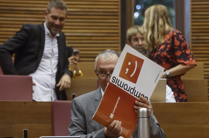 El diputado de Compromís en las Cortes Valencianas, Joan Baldoví, durante un debate de política general en Les Corts