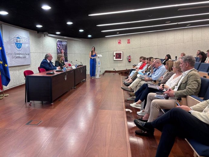 Presentación del nuevo informe de Plan International España 'Nosotras participamos: Ciudadanía activa de las jóvenes en Castilla y León'.