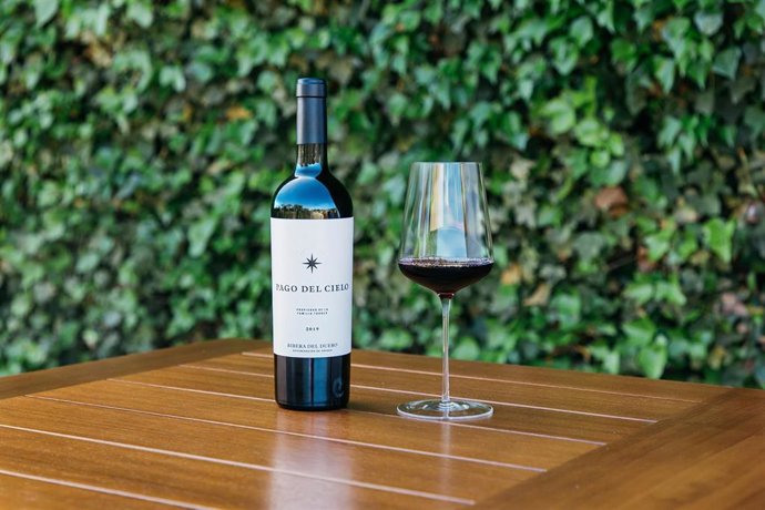 Botella Pago del Cielo 2019, de la bodega Pago del Cielo, propiedad de Familia Torres