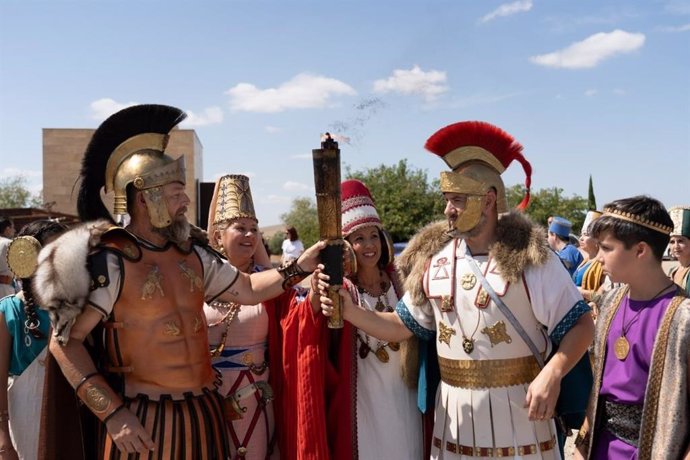 Acto de encendido del fuego sagrado de Carthagineses y Romanos en Linares