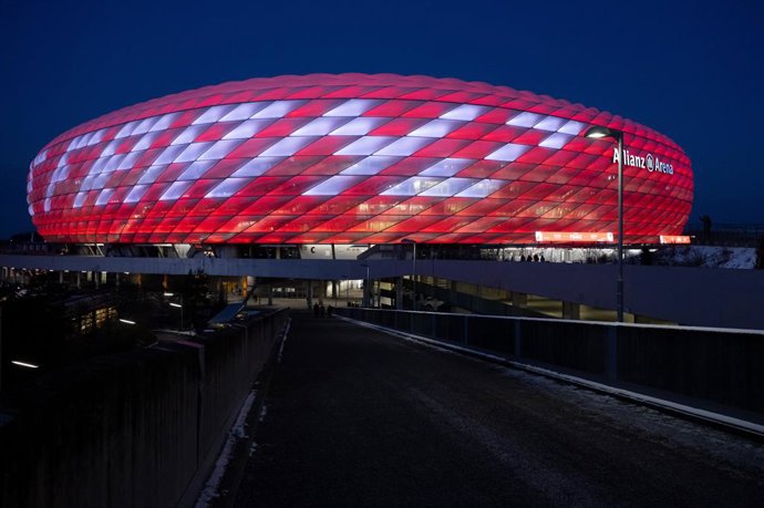 Archivo - FILED - 19 January 2024, Bayern, Munich: FC Bayern Munich's memorial service for Franz Beckenbauer in the Allianz Arena. Bayern Munich's Allianz Arena is to be given a new address in memory of German football great Franz Beckenbauer, the Münchne
