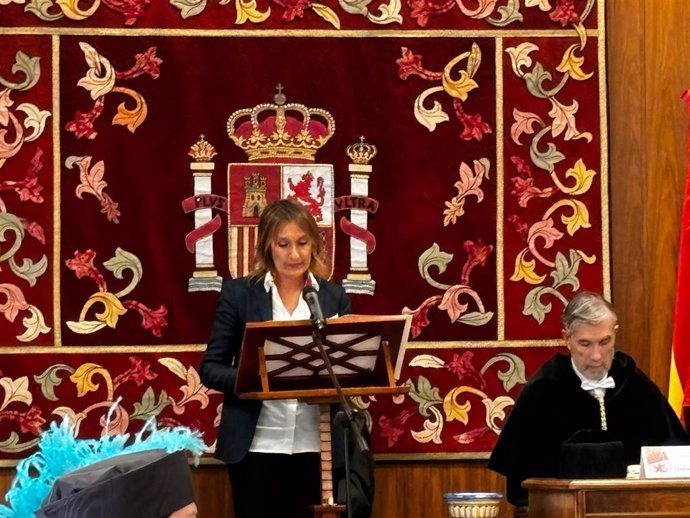 La consejera de Educación de la Junta de Castilla y León, Rocío Lucas, este jueves en la apertura del curso académico de la Universidad de León