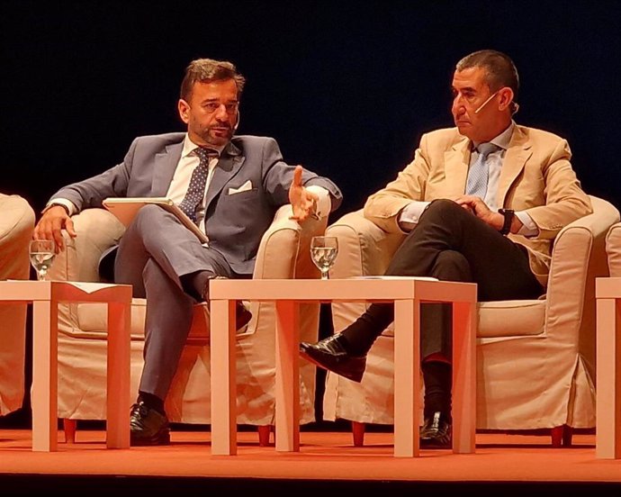 El presidente de la Cámara de Cuentas de Andalucía, Manuel Alejandro Cardenete, en la inauguración del XII Foro Pequeños Despachos de Auditores que organizan el Consejo Andaluz de Economistas, REA Auditores, y el Colegio de Economistas de Huelva.