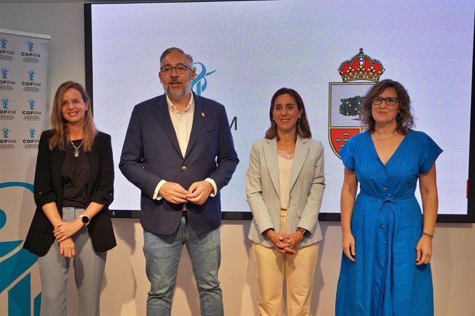 Presentación del programa de actividades del Colegio de Farmacéuticos de la Región de Murcia para celebrar el Día Mundial del Farmacéutico 2024 en Santomera