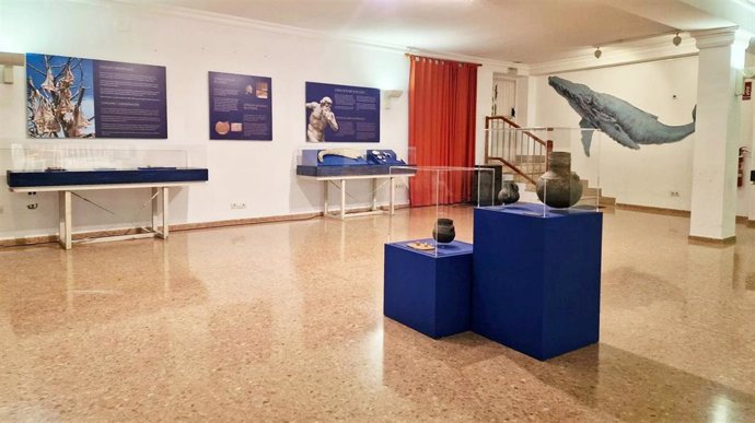 El Museu de Prehistòria lleva a Ráfol de Salem una exposición sobre las sociedades del pasado y los productos del mar