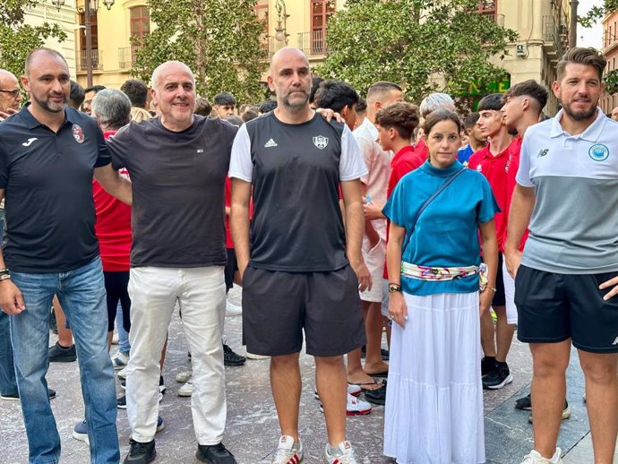 La edil de Vox en Granada Mónica Rodríguez Gallego en la concentración de los clubes deportivos este pasado miércoles en la Plaza del Carmen