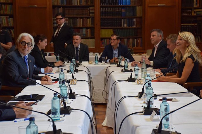 Reunión de la vicepresidenta Yolanda Díaz en Foment del Treball