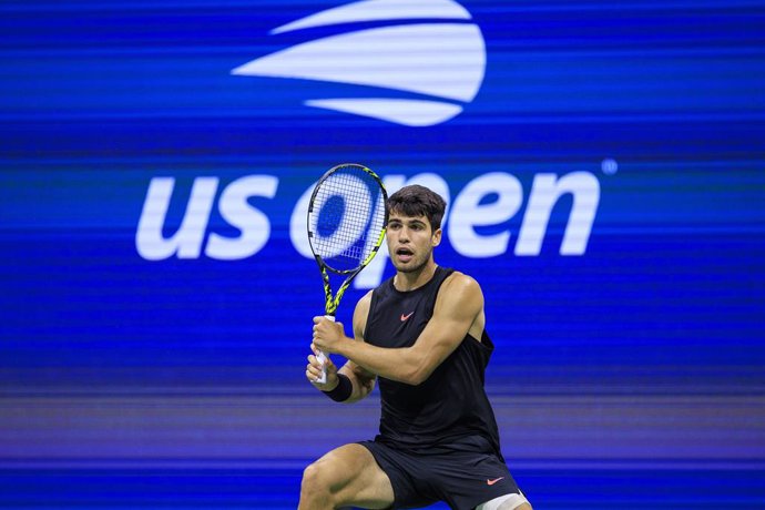 August 29, 2024, Flushing Meadows, New York, USA: Carlos Alcaraz during Day 4 of his match against Botic van de Zandschulp in the 2024 US Open held at the USTA Billie Jean King National Tennis Center on Thursday August 29, 2024 in the Flushing neighborhoo