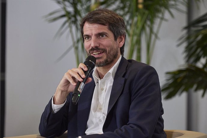 Archivo - El ministro de Cultura, Ernest Urtasun, durante la presentación de la hoja de ruta del Plan de Derechos Culturales, en el Museo Nacional Thyssen-Bornemisza, a 3 de julio de 2024, en Madrid (España). El Plan de Derechos Culturales es un conjunto 