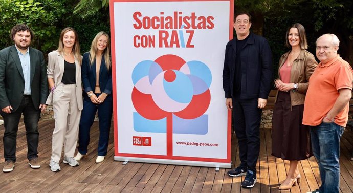 El secretario xeral del PSdeG, José Ramón Gómez Besteiro, en la presentación del logo y las jornadas de la formación