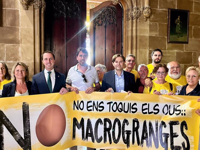 El PP se ha posicionado en contra de la macrogranja.