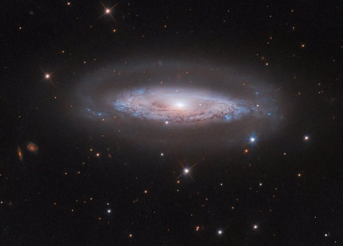 Galaxia espiral IC 4709