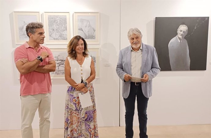 Ignacio Martín Cuadrado expone en el Colegio de Aparejadores un colección de obras realizadas a lápiz y plumilla de gran realismo.