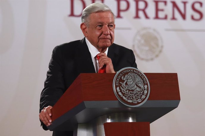 Mexican President, Andres Manuel Lopez Obrador, asked former Public Security Secretary Genaro García Luna, imprisoned in the United States, to present proof of his accusation against him regarding alleged ties to drug trafficking during a briefing confere