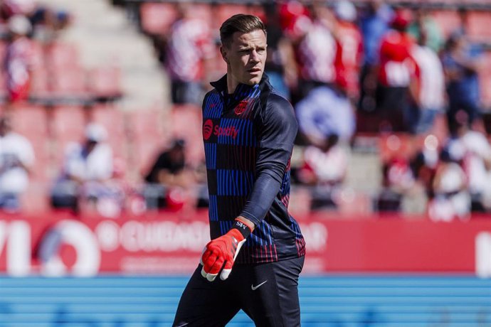 Marc-Andre ter Stegen of FC Barcelona warms up during the Spanish league, La Liga EA Sports, football match played between Girona FC and FC Barcelona at Estadio de Montilivi on September 15, 2024 in Girona, Spain.