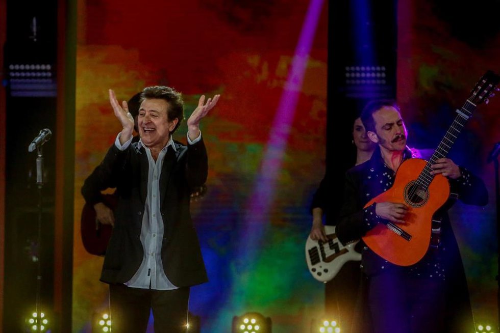 Archivo - El cantante Manolo García en el especial solidario Unidos por la paz: Ucrania en el corazón, a 6 de abril de 2022, en Madrid (España). 