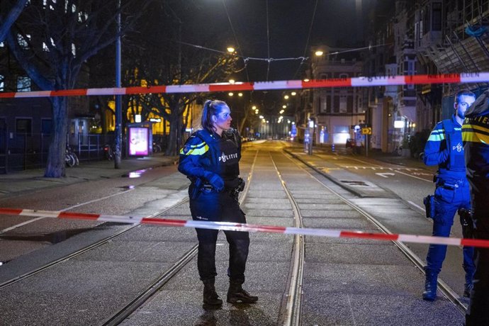 Archivo - Policías de Países Bajos en la capital, Ámsterdam (archivo)