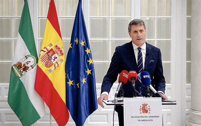 El delegado del Gobierno de España en Andalucía, Pedro Fernández, en una imagen de archivo con motivo de una comparecencia pública.