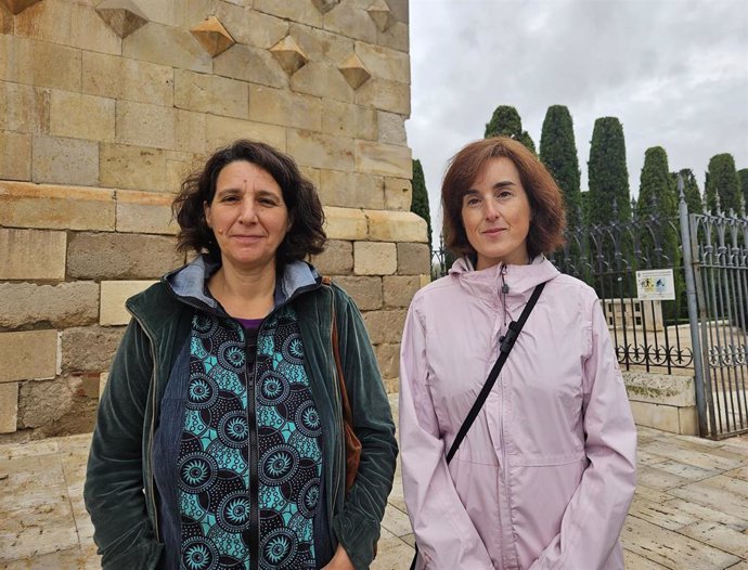 Marta Marco, presidenta de Gozarte, acompañada de Elena Revuelta.