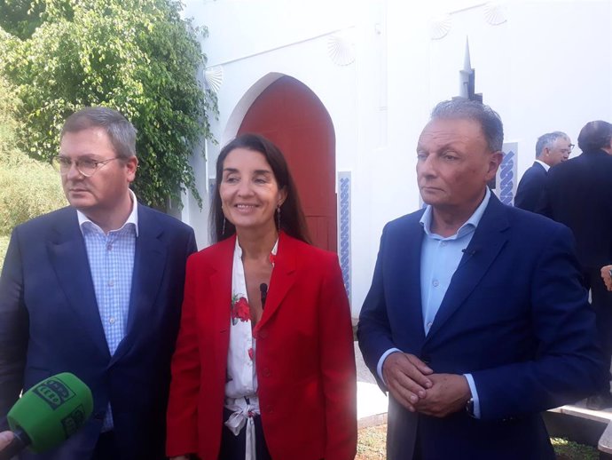 Luis Martí junto a Ruth Merino y Salvador Martí