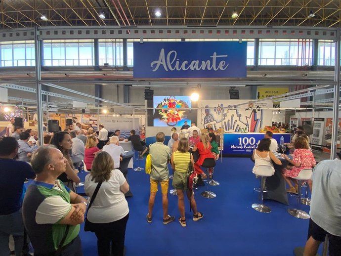 Alicante participa con un stand en la feria gastronómica y ofrece un programa de cincuenta actividades culinarias