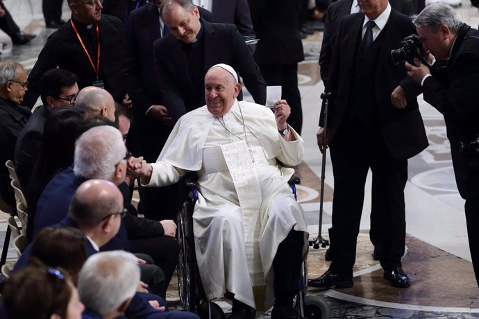 14 September 2024, Vatican, Vatican City: Pope Francis (C) attends the audience with the participants in the pilgrimage promoted by the Clerics Regular of the Theatini in St. Peter's Basilica at the Vatican. Photo: Evandro Inetti/ZUMA Press Wire/dpa