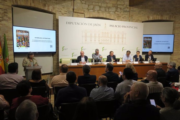 Presentación del libro 'Ni rebeldes, ni primitivos'