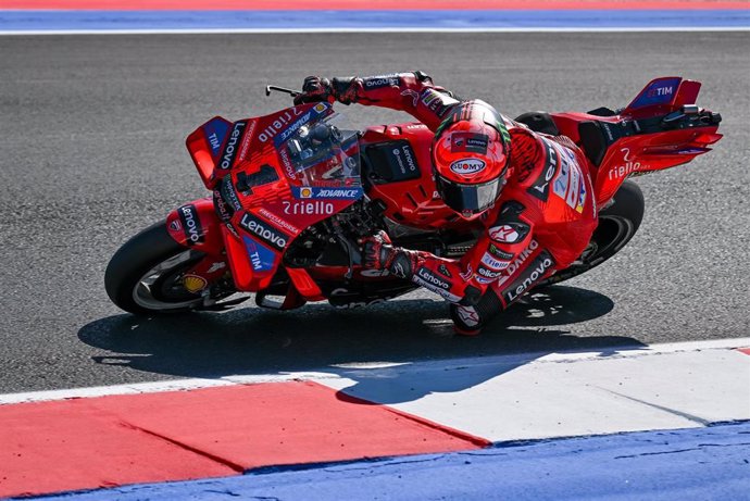 El piloto italiano Francesco Bagnaia (Ducati) en el circuito de Misano