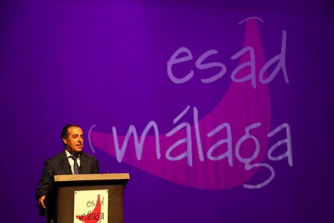 El delegado territorial de Desarrollo Educativo y Formación Profesional y de Universidad, Innovación e Investigación de Málaga, Miguel Briones, inaugura en ESAD el curso de Régimen Especial y Enseñanzas Artísticas.