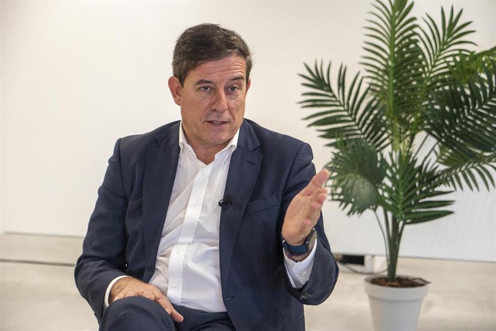 Archivo - El candidato del PSdeG a presidir la Xunta de Galicia, José Ramón Gómez Besteiro, durante una entrevista para Europa Press, a 5 de enero de 2024, en Vigo, Pontevedra, Galicia (España). José Ramón Gómez Besteiro es un abogado y político español
