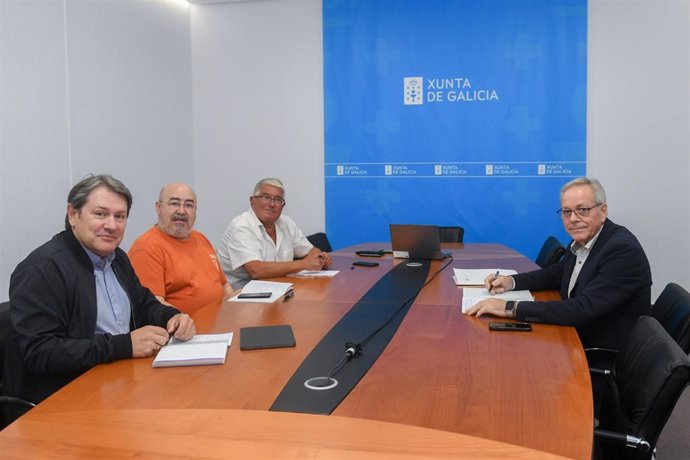 El Director Xeral De Ganadería, Agricultura E Industrias Agroalimentarias, José Balseiros, Ha Llegado Un Acuerdo Con Representantes De Las Organizaciones Unións Agrarias Y Asociación Agraria Galega