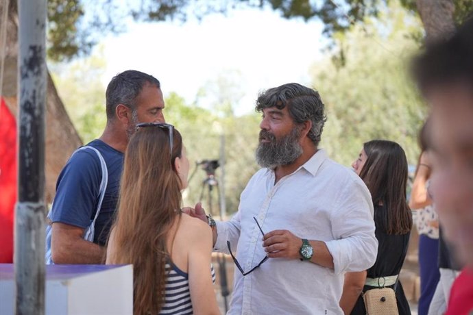 Archivo - El conseller de Medio Ambiente, Medio Rural y Deportes, Pedro Bestard, durante su visita al campus deportivo Acampaesport.