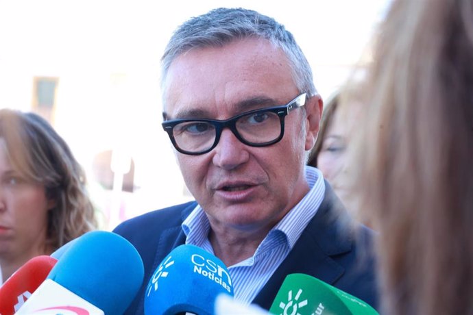 El portavoz del Grupo Parlamentario Vox en el Parlamento de Andalucía, Manuel Gavira, en una foto de archivo.