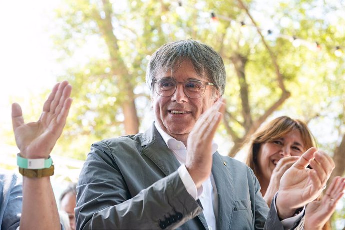 Archivo - El expresidente de la Generalitat de Catalunya, Carles Puigdemont, durante el acto de celebración del cuarto aniversario de la fundación de Junts, en el Théâtre de Verdure, a 27 de julio de 2024, en Amélie-les-Bains-Palalda (Francia). Junts per 