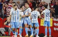 El Málaga salva su invicto ante un Granada negado
