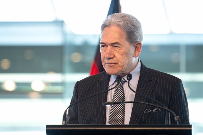 Archivo - 04 May 2024, New Zealand, Auckland: Winston Peters, Foreign Minister of New Zealand, during a press statement at the Auckland Museum. Foreign Minister Baerbock's week-long trip to Australia, New Zealand and Fiji will focus on security policy and