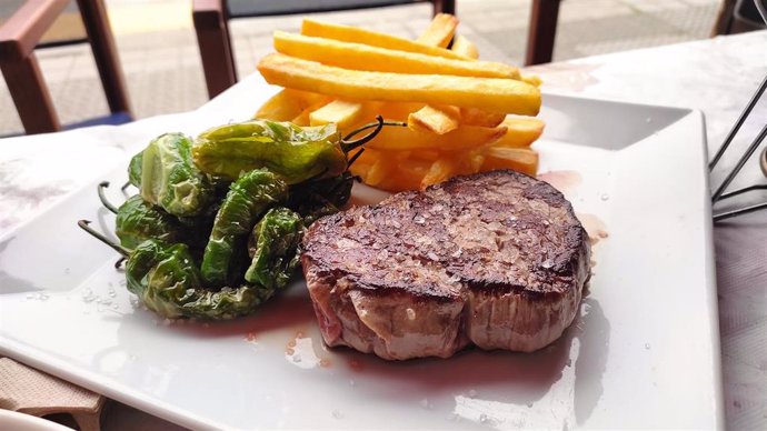 Solomillo en un restaurante del barrio bilbaíno de Olabeaga